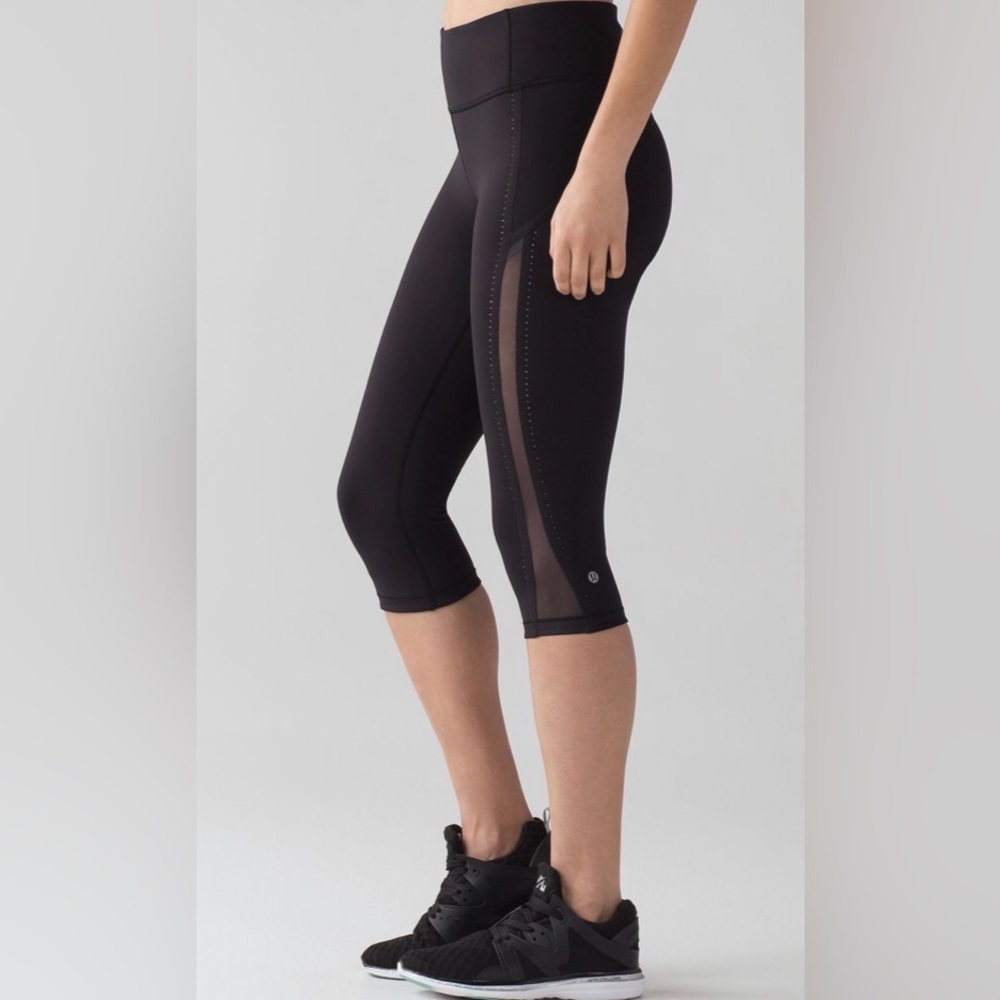 Lululemon Smooth Stride Crop